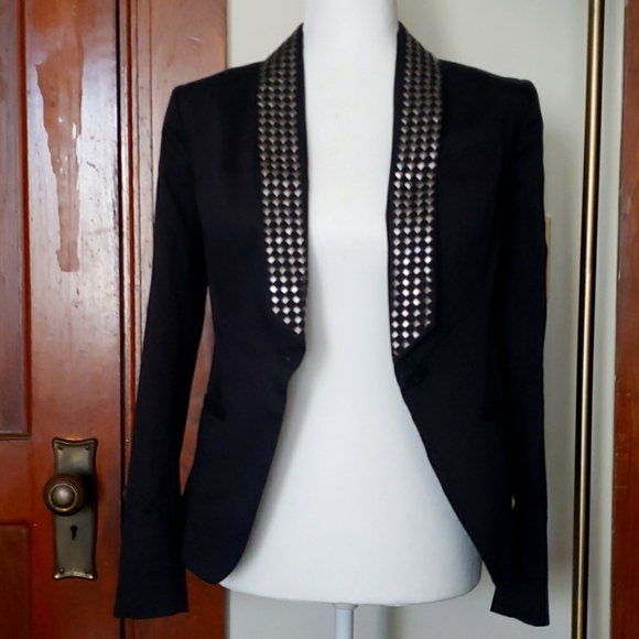 JS Studded Collar Blazer 🤩 - Picture 2 of 5